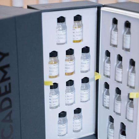 Online Course Fundamentals of Perfume Creation: Foundation